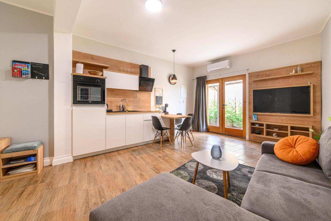 Apartments Orsula Near Old Town Шибеник Экстерьер фото